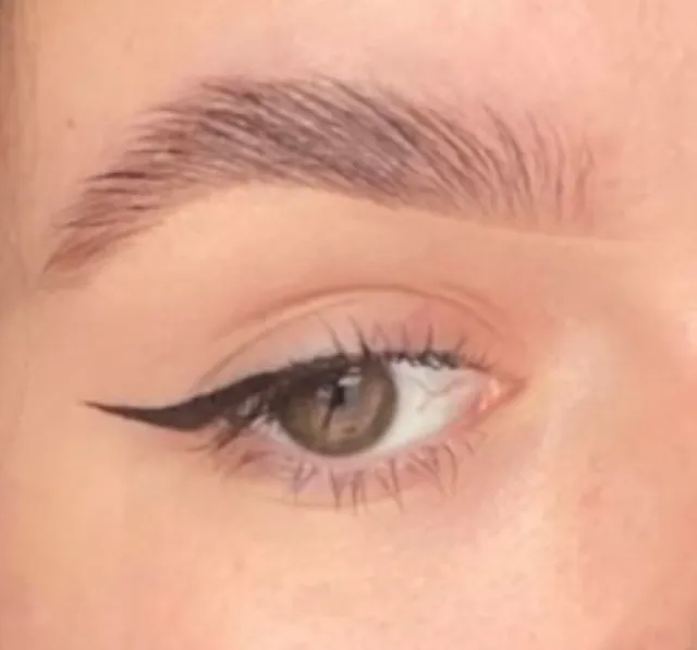 I like a thin but defined liner either in brown or black