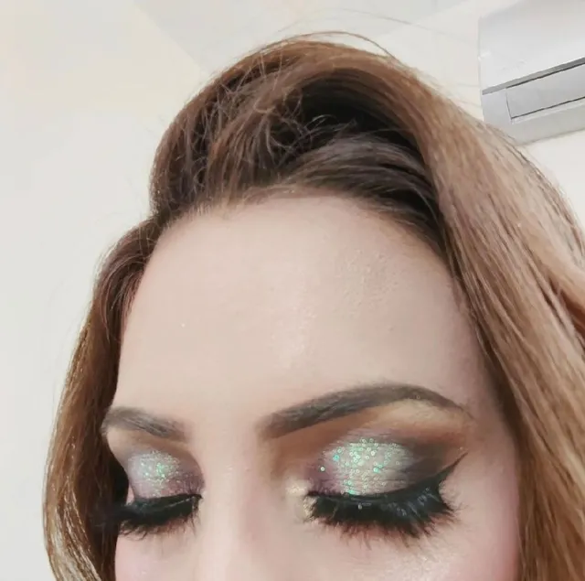 Full face My spring makeup Look with eyes Like blue sparkles