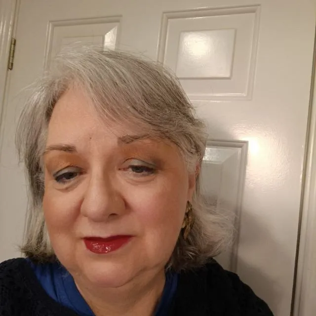 Entry 4 My spring make-up look using bold red lipstick