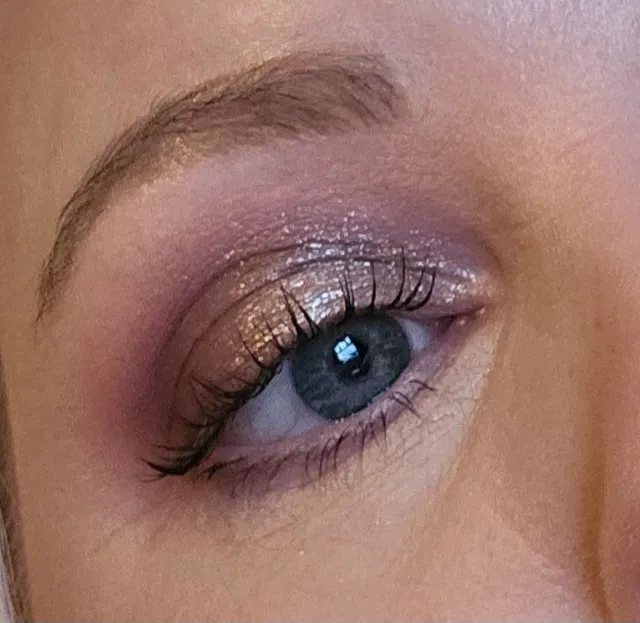 This is an eye look I did recently that I was really pleased