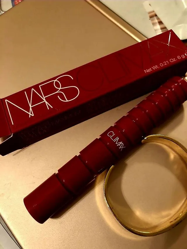 My latest nars purchase, bought this mascara recently after